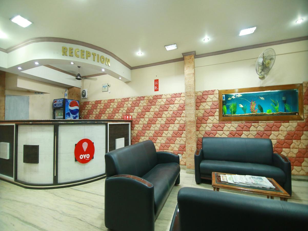 Oyo 4824 Hotel Star Коччи Экстерьер фото