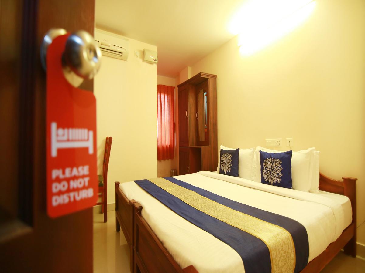 Oyo 4824 Hotel Star Коччи Экстерьер фото