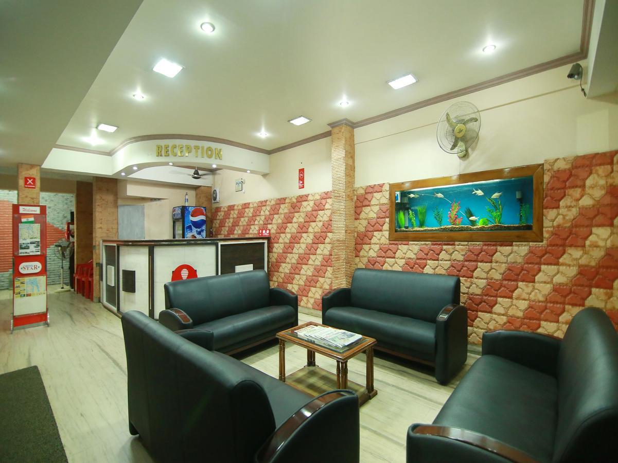 Oyo 4824 Hotel Star Коччи Экстерьер фото